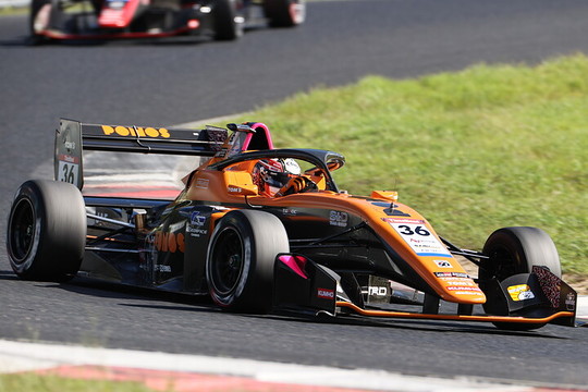 決勝4位は野中誠太（PONOS Racing TOM\'S 320 TGR-DC）