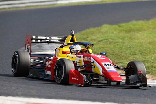 優勝は小出峻（HFDP WITH B-MAX RACING）