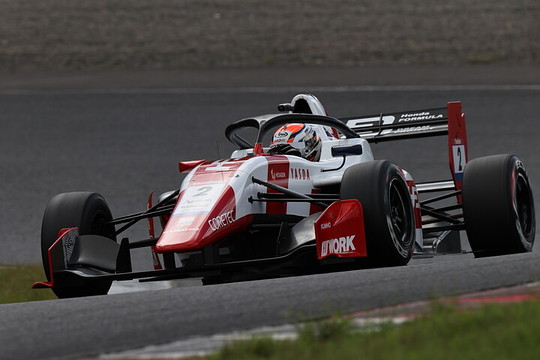 第13戦予選6位、第14戦予選8位の荒尾創大（HFDP WITH TODA RACING）