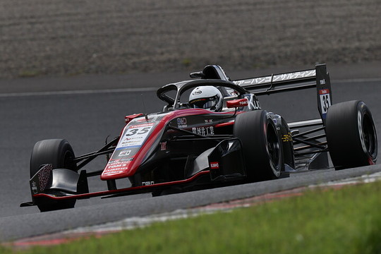 第13戦予選5位、第14戦予選7位の中村仁（モビリティ中京TOM\'S 320 TGR-DC）