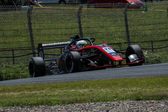 予選3位は中村仁（モビリティ中京 TOM\'S 320 TGR-DC）