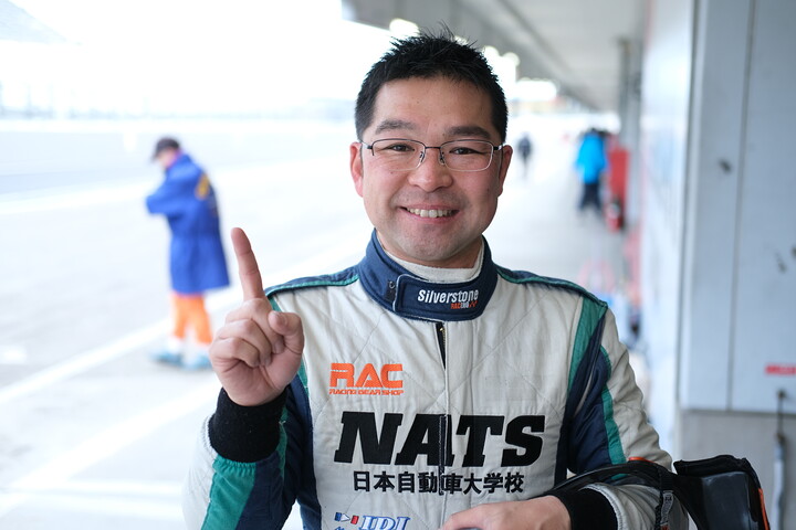 ポールポジションを獲得した金井亮忠（チームNATS正義001）