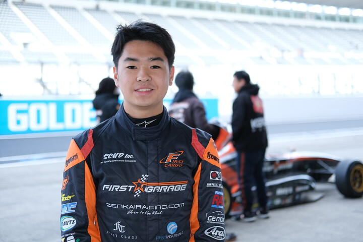 予選2位の酒井翔太（ファーストガレージFG108）