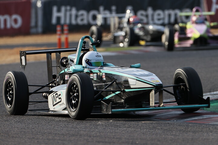 予選5位は杉田悠真（LAPS with REV RACING）