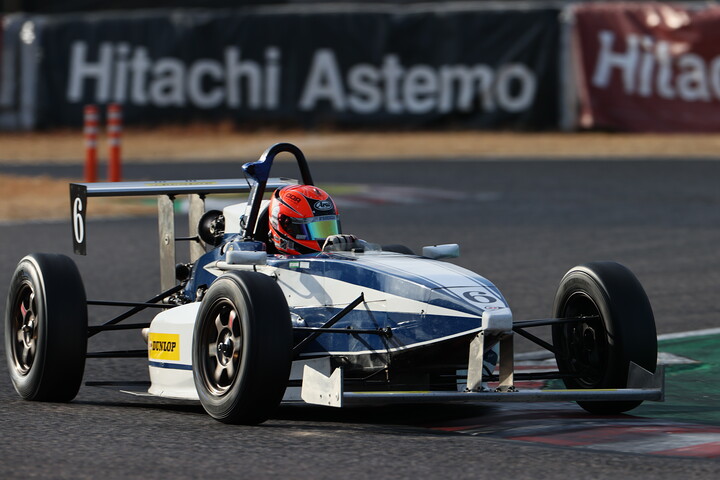 予選2位は吉田馨（TAKE FIRST kks2）