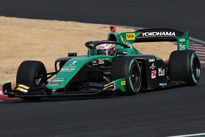 決勝4位は坪井翔（VANTELIN TOM'S SF23）