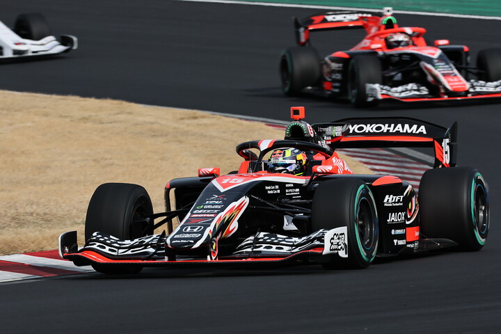 決勝2位は岩佐歩夢（AUTOBACS MUGEN SF23）