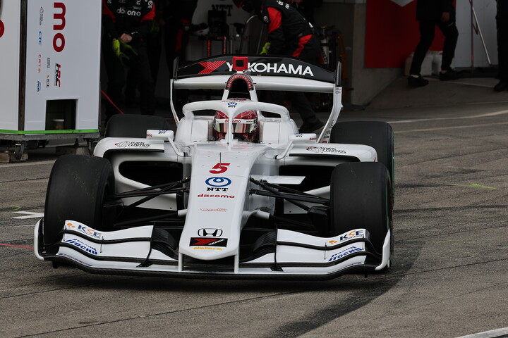 予選4位は牧野任祐（DOCOMO DANDELION M5S SF23）