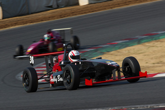 予選3位はハタヤマタイゾウ（Hobby base）