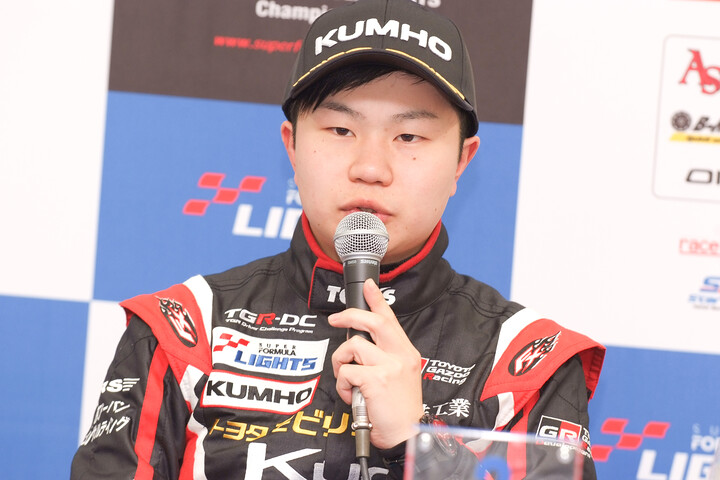 決勝3位の小林利徠斗（TOM'S）