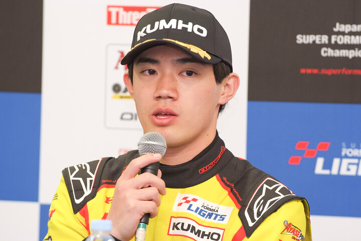 決勝2位の野村勇斗（B-MAX RACING TEAM）