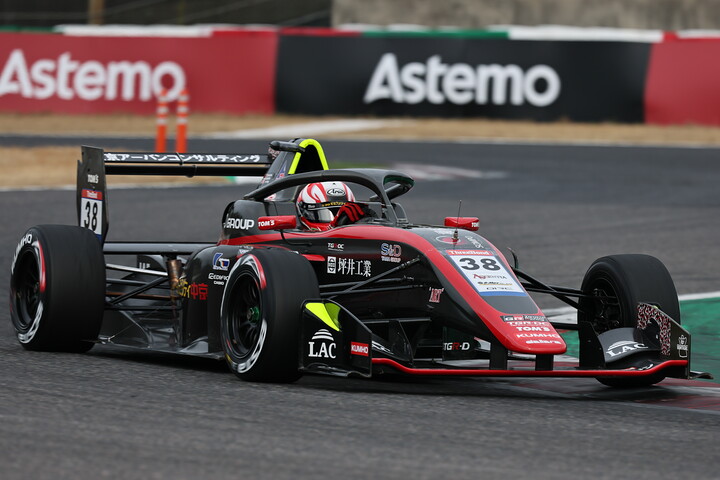 予選3位は小林利徠斗（モビリティ中京 TOM'S TGR-DC SFL ）