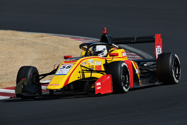 決勝5位はケイレン・フレデリック（Pilot ONE Racing with B-MAX ）