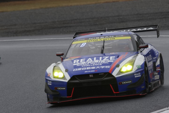 GT300クラス決勝3位はリアライズ日産メカニックチャレンジGT-R（ジョアオ・パオロ・デ・オリベイラ／平手晃平）