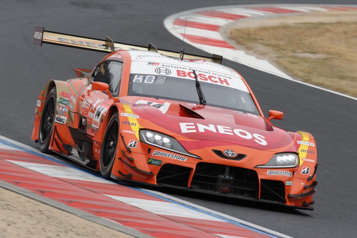 GT500クラスポールポジションはENEOS X PRIME GR Supra（大嶋和也／福住仁嶺）