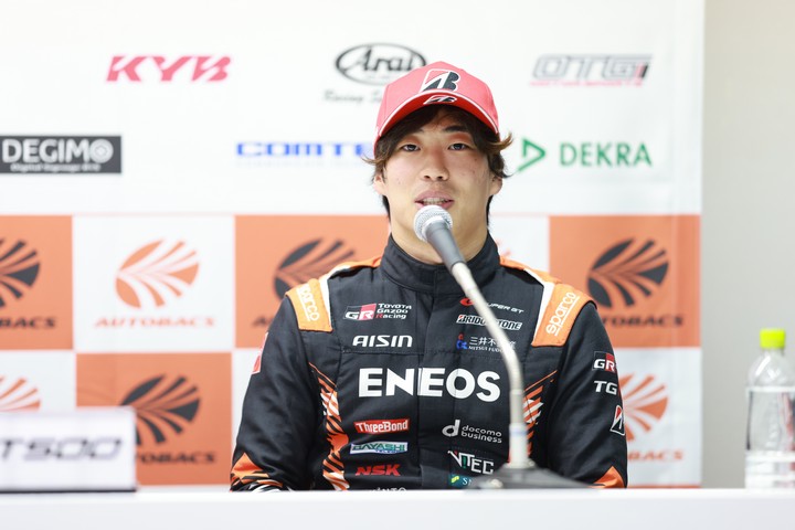予選記者会見: GT500クラスでポールポジションを獲得した福住仁嶺（TGR TEAM ENEOS ROOKIE）