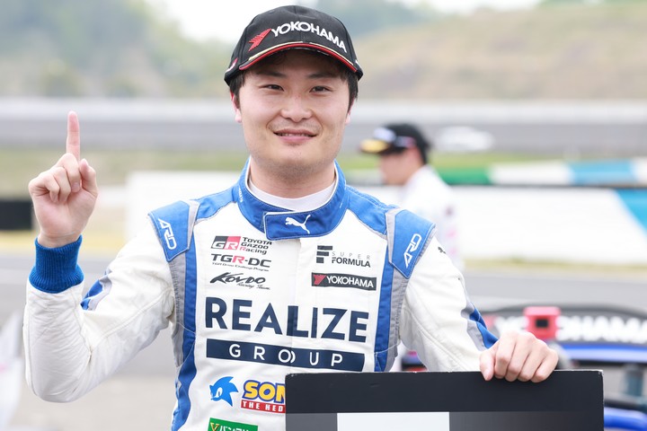 ポールポジションを獲得した山下健太（KONDO RACING）