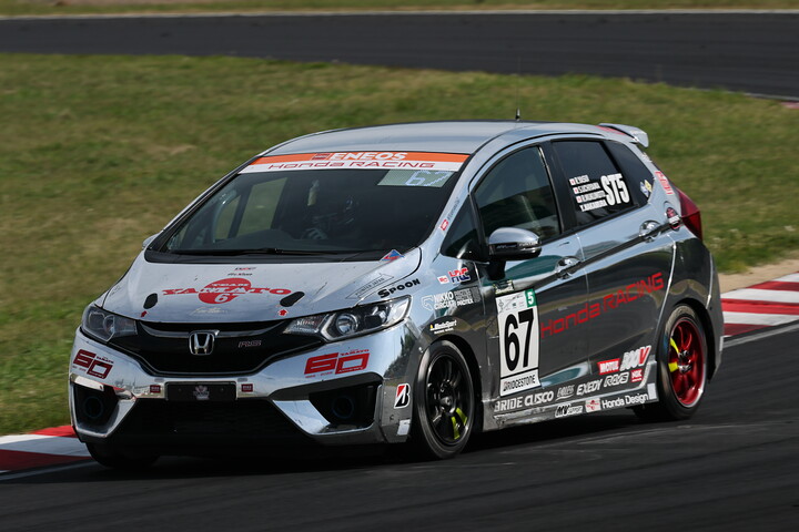 ST-5Fクラス優勝はYAMATO FIT（安井亮平／内山慎也／椋本陵）