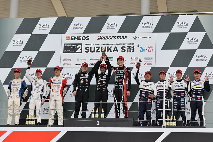 ST-4クラスの表彰式