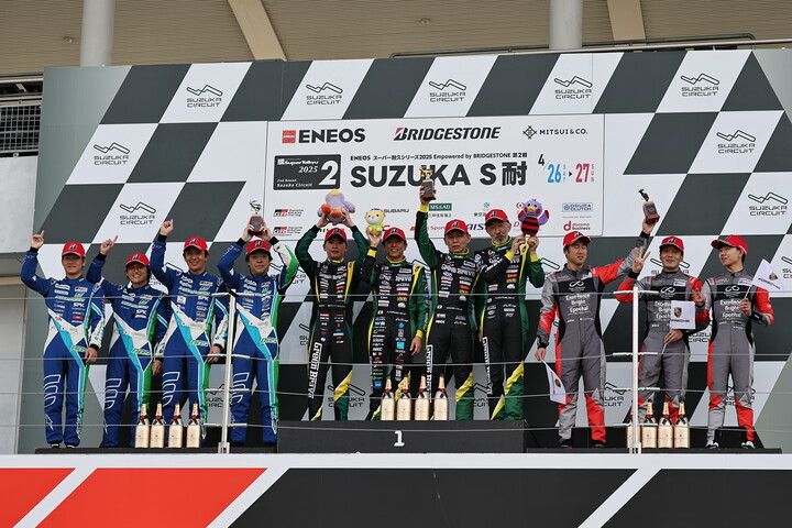 ST-Zクラスの表彰式