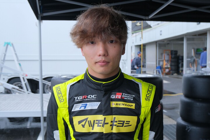 優勝した鈴木斗輝哉（TOM'S FORMULA）