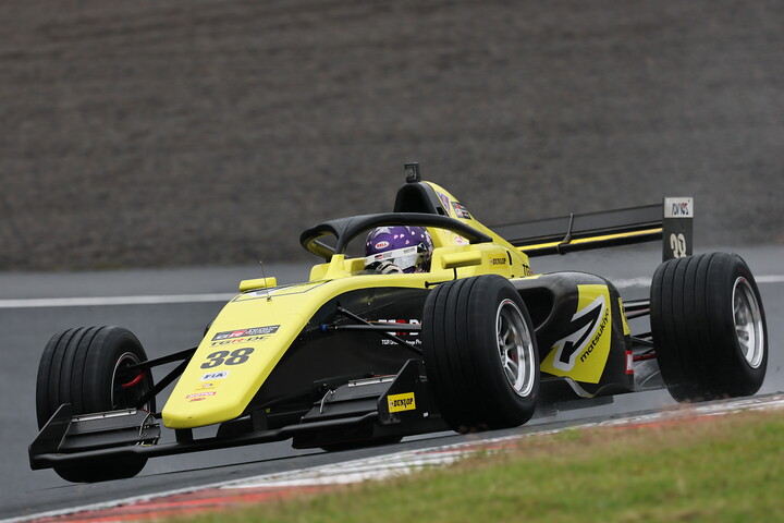 第1戦レース1、2、3ともポールポジションは鈴木斗輝哉（TOM’S TGR-DC FR）