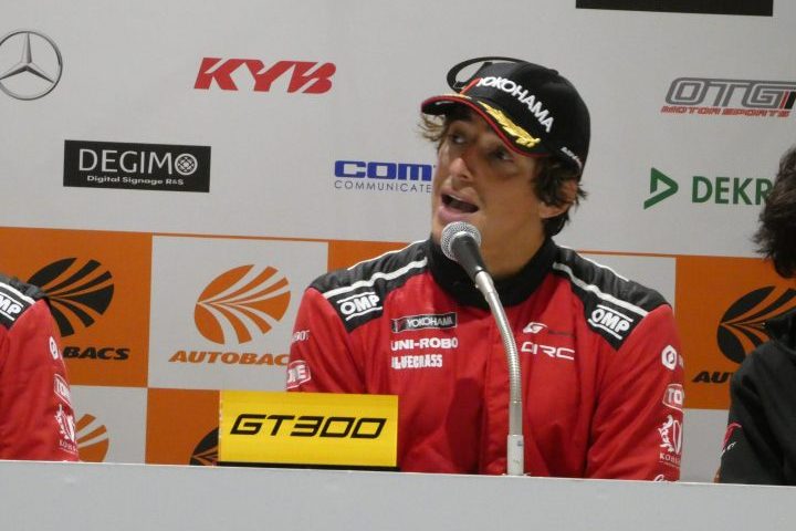 決勝記者会見: GT300クラスで優勝したロベルト・メルヒ・ムンタン（VELOREX）