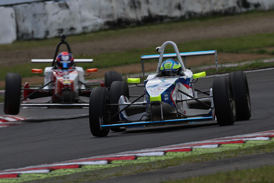 決勝4位は五十嵐文太郎(Drago CORSE)