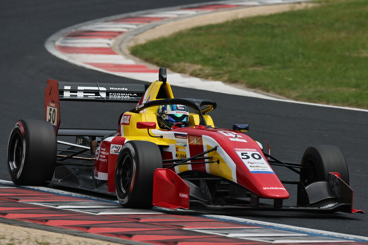 優勝は野村勇斗（HFDP WITH B-MAX RACING）