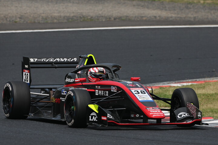 決勝3位は小林利徠斗（モビリティ中京 TOM'S TGR-DC SFL ）