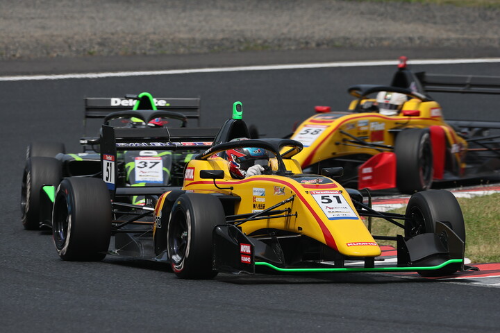 決勝6位はザック・デビッド（B-MAX RACING 324）