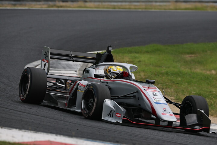 マスタークラス優勝は清水康弘（GNSY RACING 324）