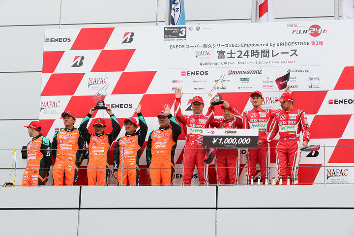 ST-1クラスの表彰式