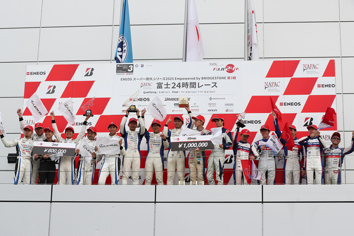 ST-3クラスの表彰式