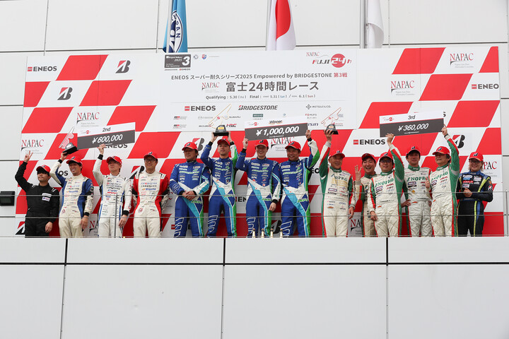 ST-4クラスの表彰式