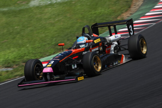 決勝5位は舩井俊仁（ファーストガレージFG108）