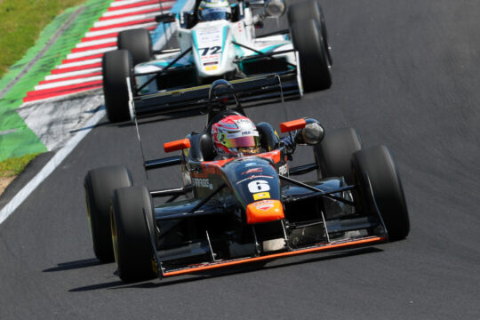 優勝は酒井翔太（ファーストガレージFG108）