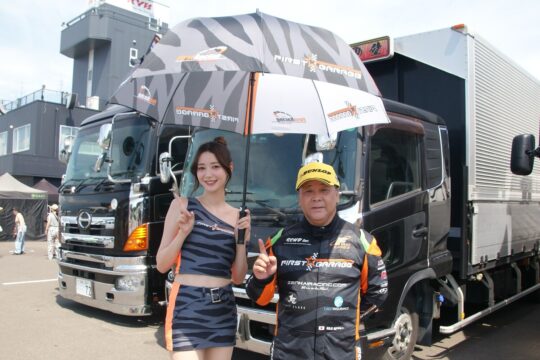 決勝3位のKAMIKAZE（ファーストガレージ&Rd04W）