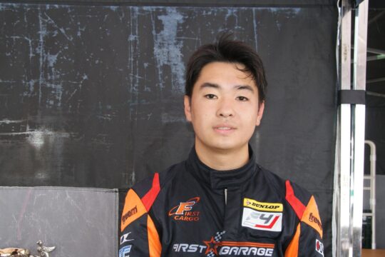 優勝した酒井翔太（ファーストガレージFG108）