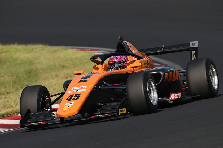 決勝2位は大宮賢人（PONOS RACING F111/3）