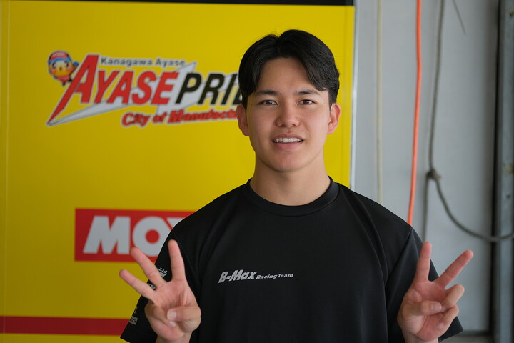 レース6予選2位、レース7予選3位の卜部和久（B-MAX RACING TEAM）