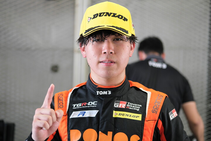 優勝した梅垣清（TOM'S FORMULA）