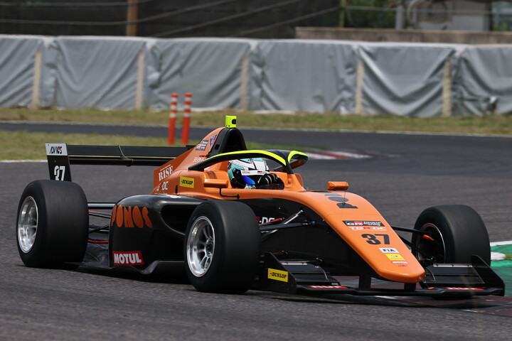 レース6、7ともポールポジションは梅垣清（PONOS RACING TOM’S TGR-DC FR）