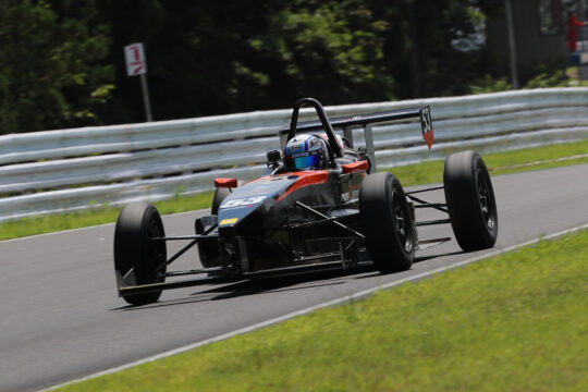 決勝3位は石井大雅(ファーストガレージ制動屋SII)