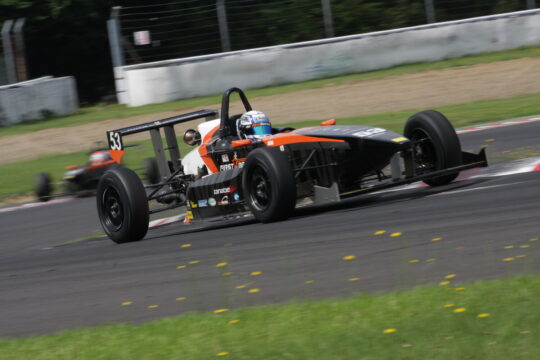 予選6位は石井大雅（ファーストガレージ制動屋SII）