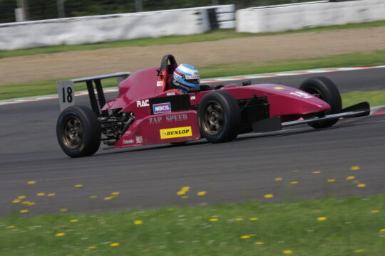 ルーキーの新渡戸歩（ZAP SPEED 10V ED ）