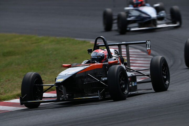 第3戦鈴鹿決勝 トップゴールの箕浦稜己が失格 酒井翔太が2連勝を