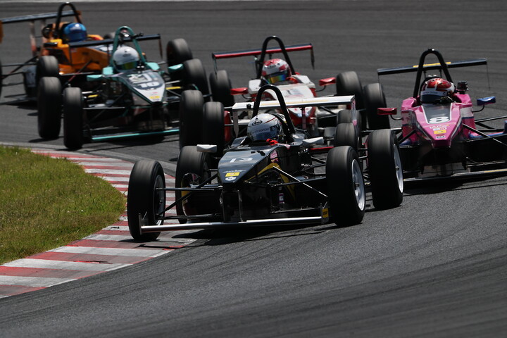 武者利仁を先頭とするバトル