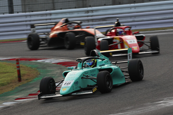 チャンピオンクラス3位は白崎稜（Kageyama YBS Verve MCS4）