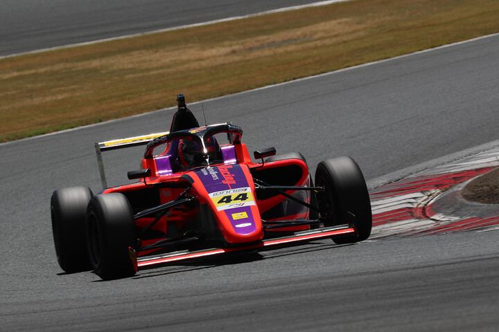 インデペンデントクラス: 第4戦、第5戦とも予選3位は今田信宏（JMS RACING with B-MAX）